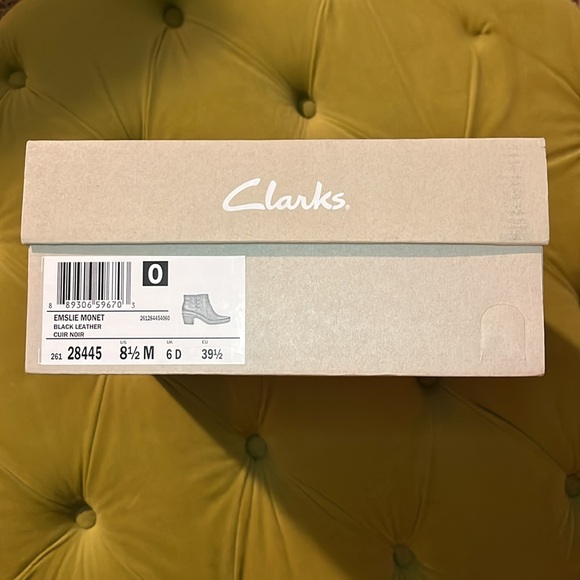 Clark’s Brand Black Suede Studded Ankle Booties - Picture 3 of 3